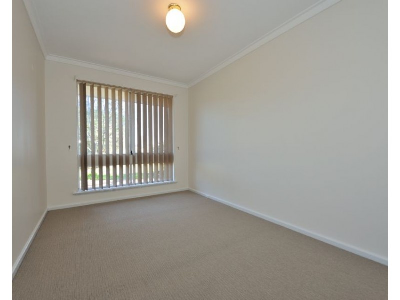 3 Farmer Way, Parmelia WA 6167