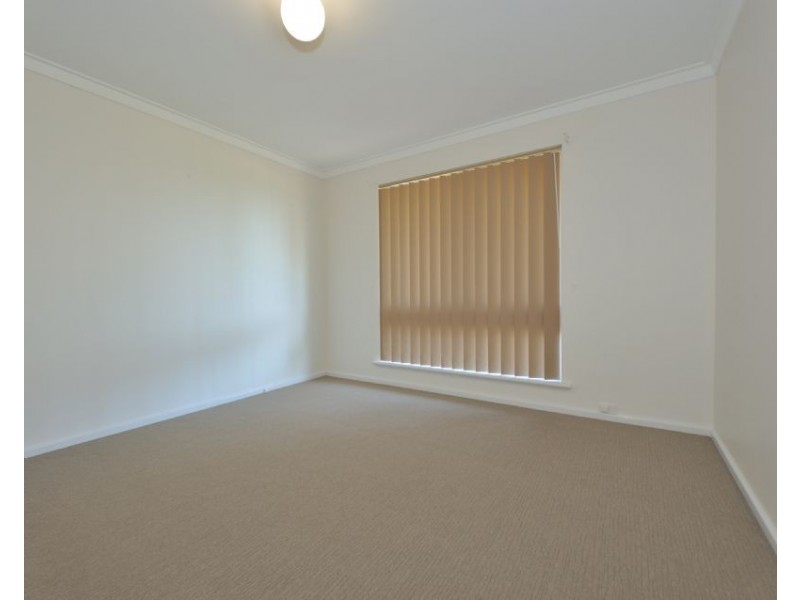 3 Farmer Way, Parmelia WA 6167