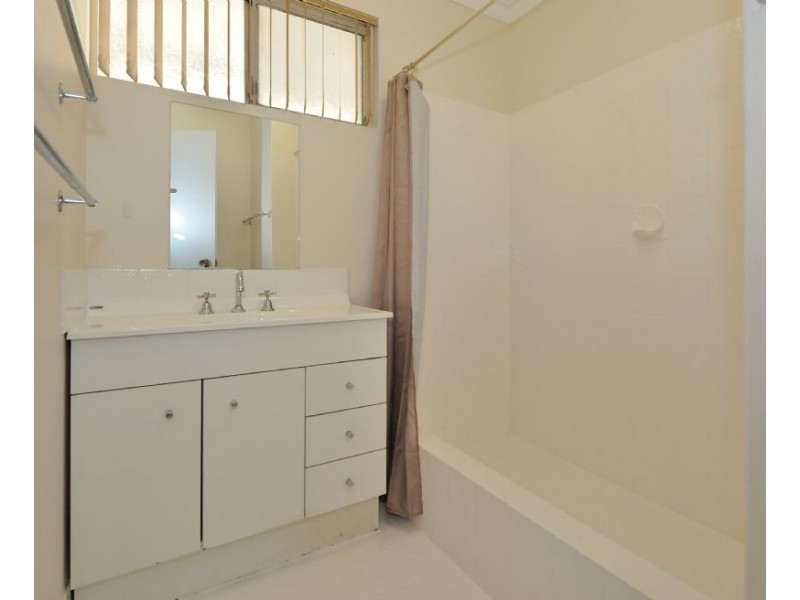 3 Farmer Way, Parmelia WA 6167