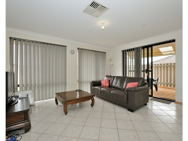 33 Nunney Road, Orelia WA 6167