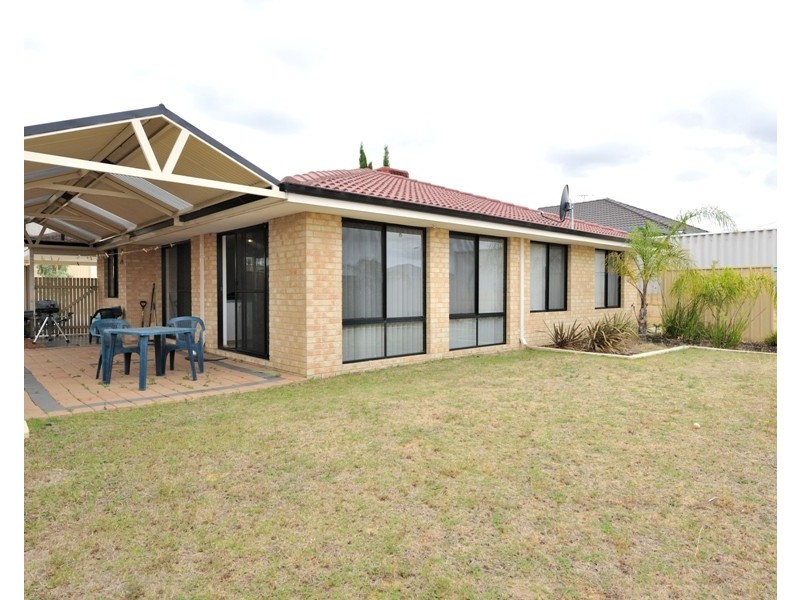 33 Nunney Road, Orelia WA 6167