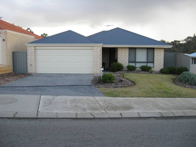 135 Dalrymple Drive, Leda WA 6170