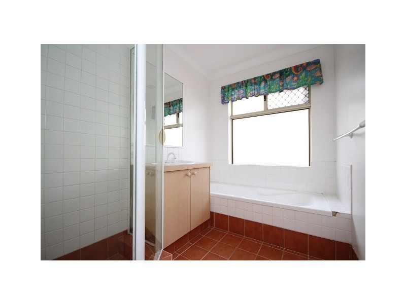 70 Lydon Blvd, Atwell WA 6164