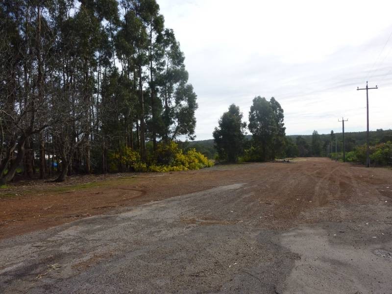 1  Kingsbury Drive, Jarrahdale WA 6124