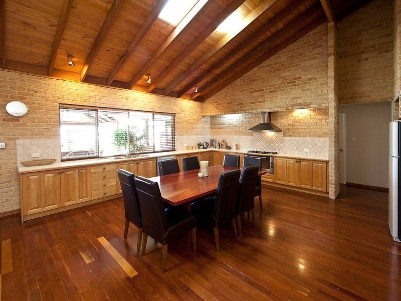 18 Willis Street, Warnbro WA 6169