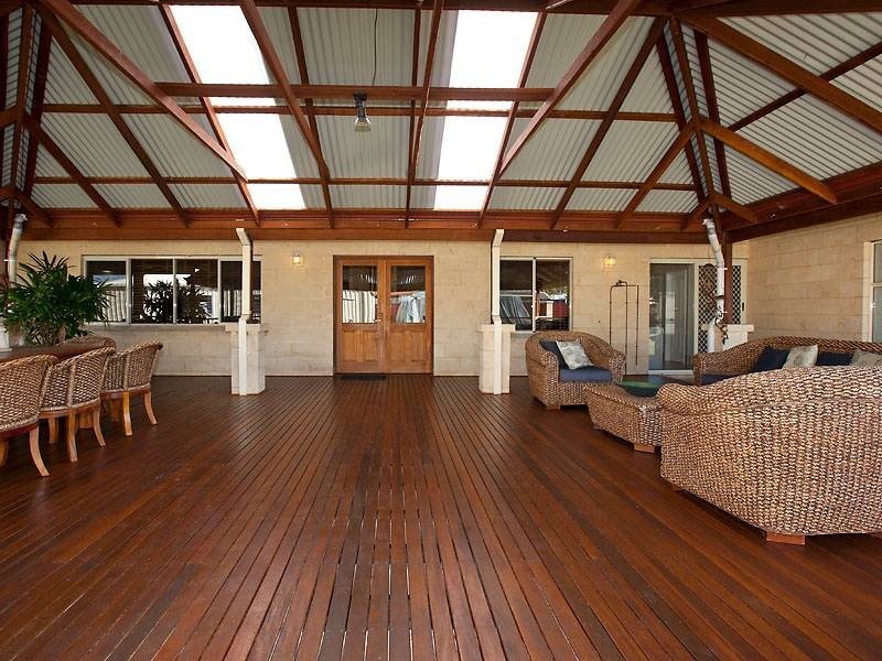 18 Willis Street, Warnbro WA 6169