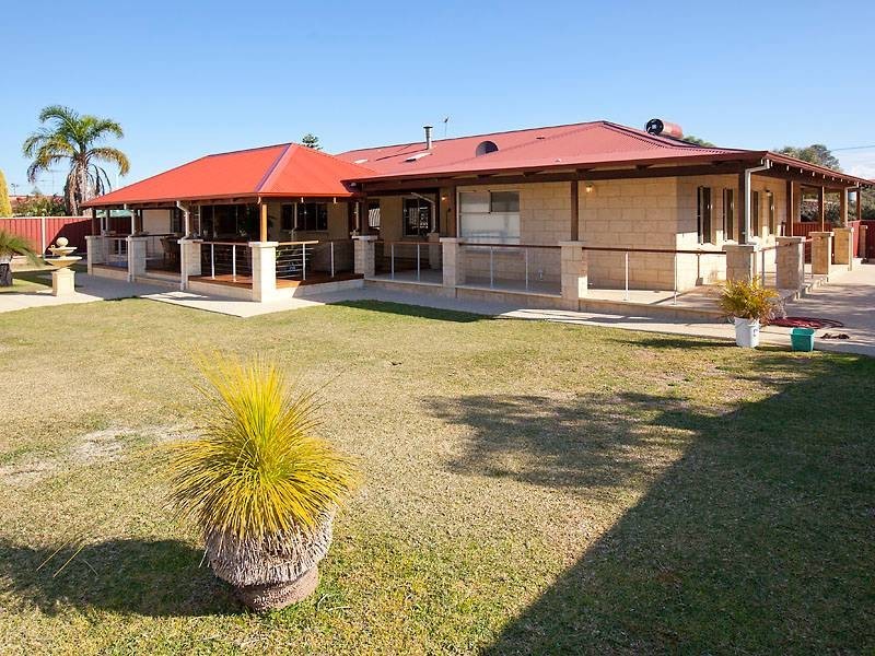 18 Willis Street, Warnbro WA 6169