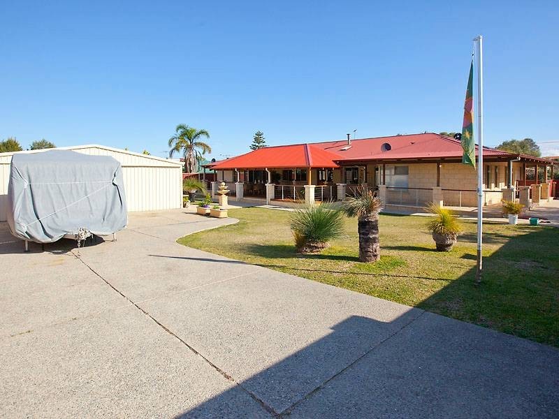 18 Willis Street, Warnbro WA 6169