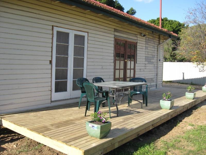 10 Medina Avenue, Medina WA 6167