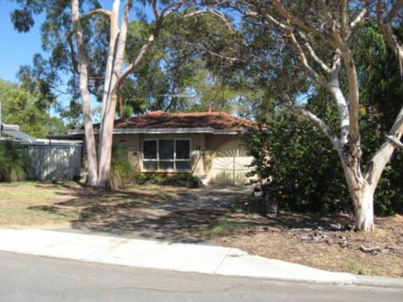 21 Clark Way, Orelia WA 6167