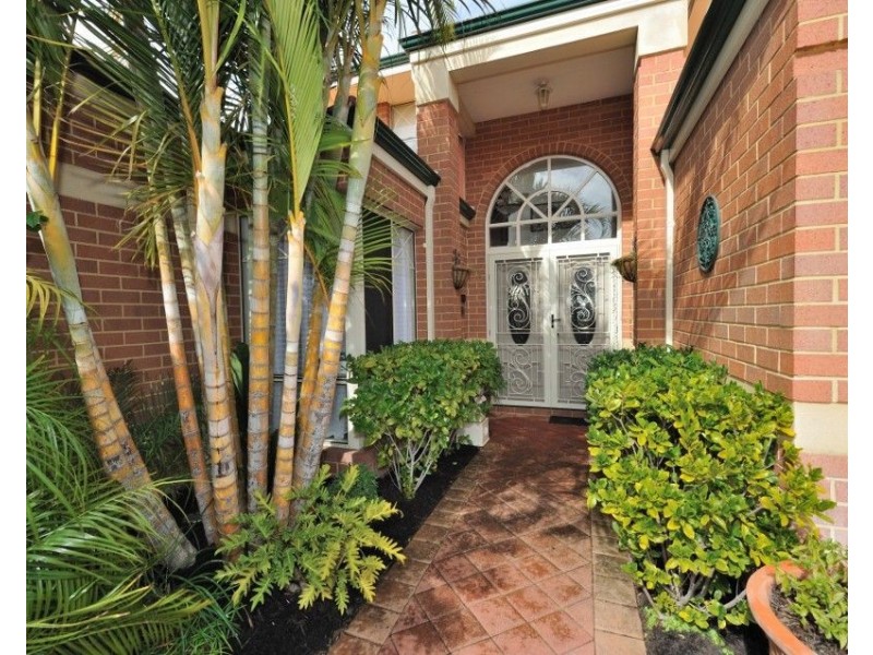 6 Turtle Point Cove, Jandakot WA 6164