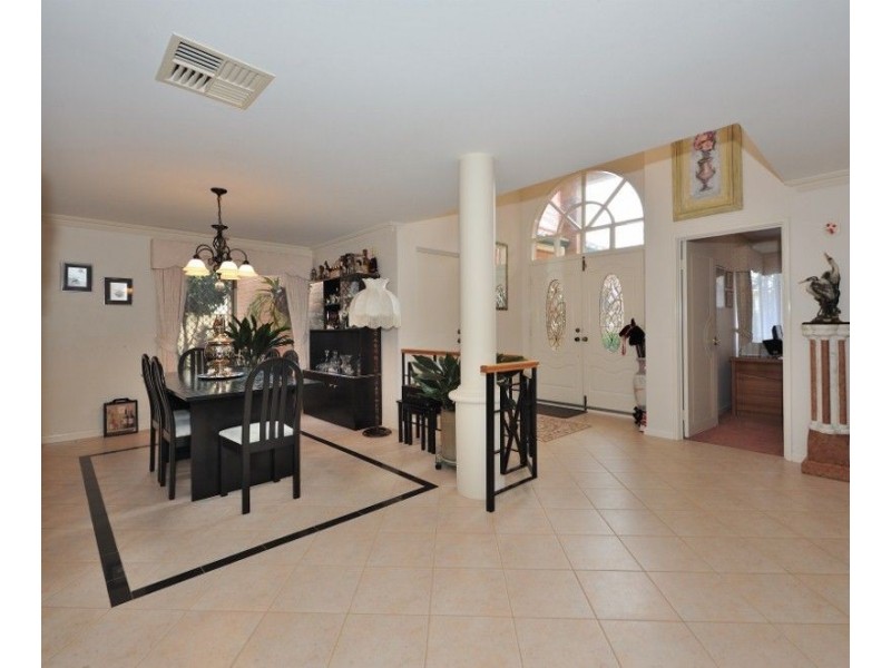 6 Turtle Point Cove, Jandakot WA 6164