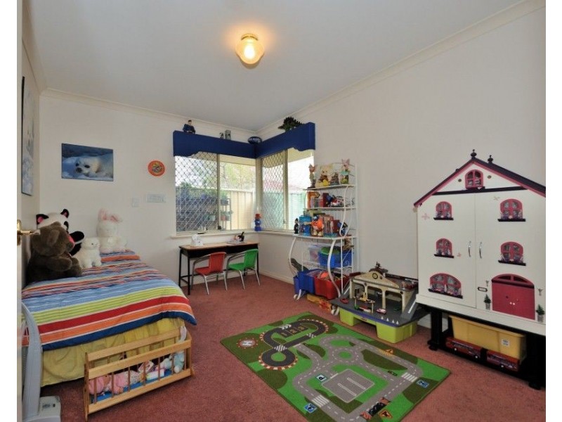 6 Turtle Point Cove, Jandakot WA 6164