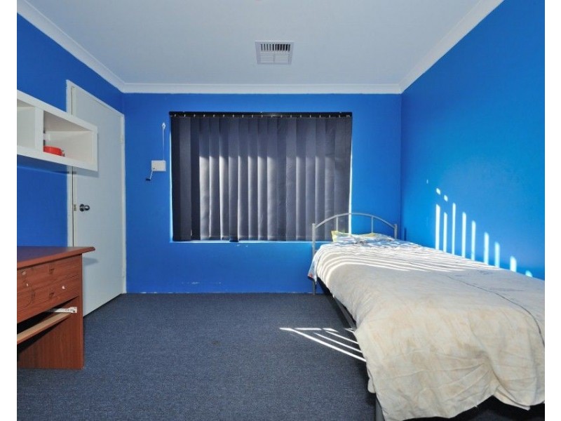 5 Nenagh Close, Orelia WA 6167