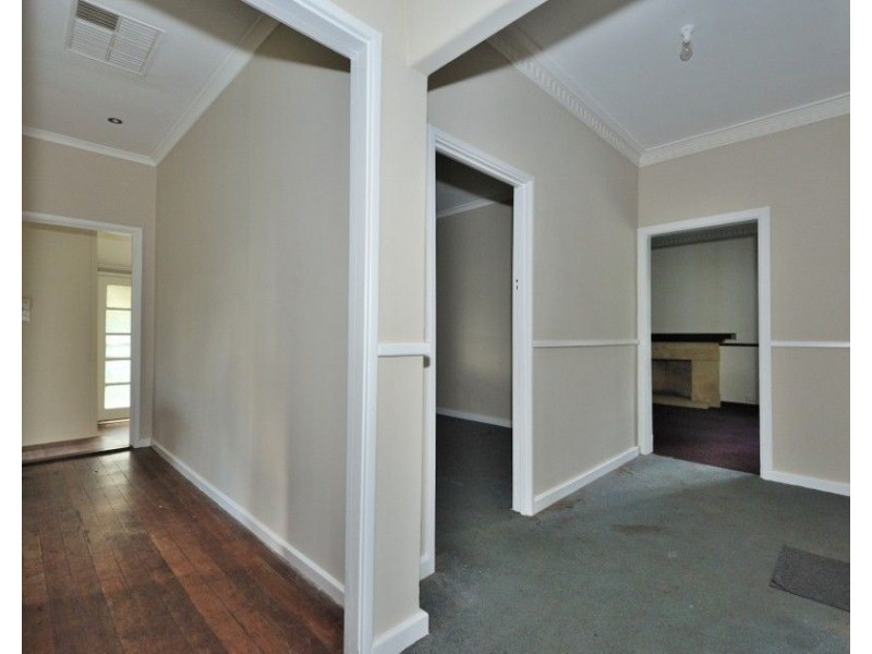 24 Atkinson Rd, Medina WA 6167