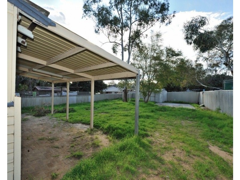 24 Atkinson Rd, Medina WA 6167