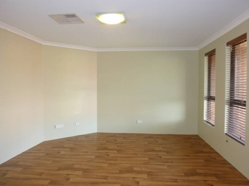 7 Diadem Crescent, Bertram WA 6167