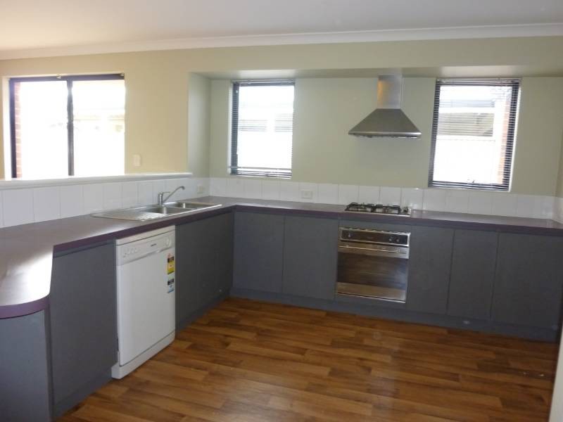 7 Diadem Crescent, Bertram WA 6167