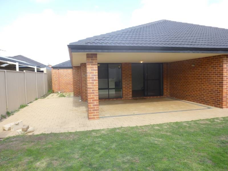7 Diadem Crescent, Bertram WA 6167