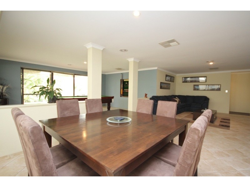 14 Gillen Way, Success WA 6164