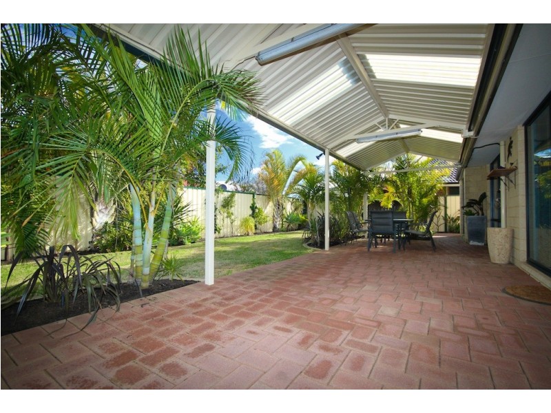 14 Gillen Way, Success WA 6164