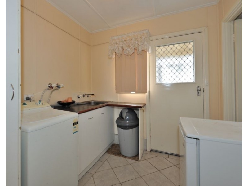 24 Disney Road, Parmelia WA 6167