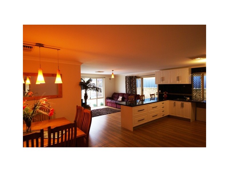 9 Liddington Rise, Leda WA 6170