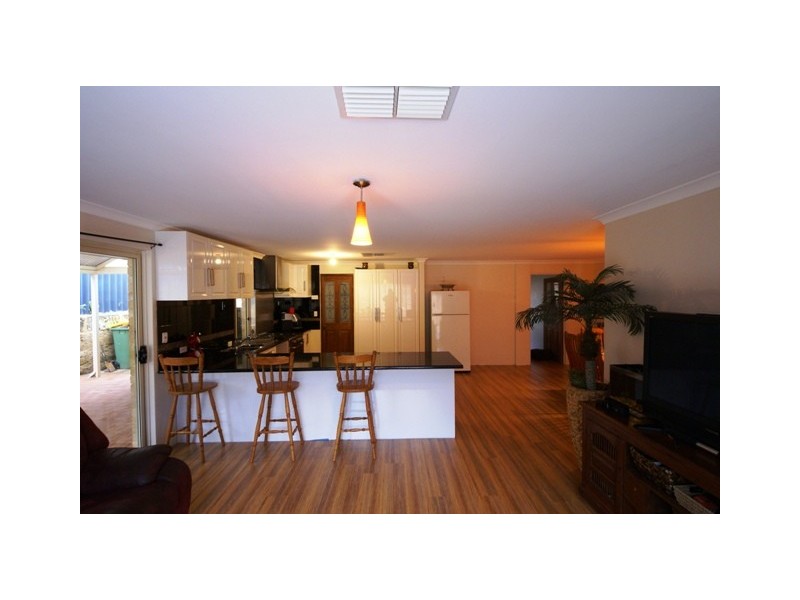 9 Liddington Rise, Leda WA 6170