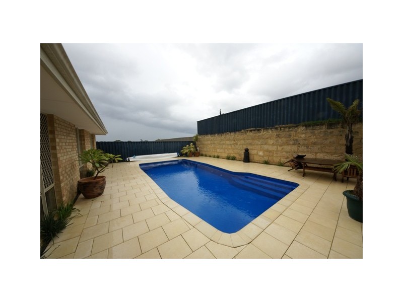 9 Liddington Rise, Leda WA 6170
