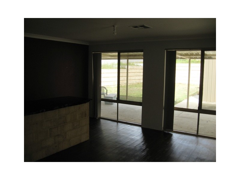 18 Kirkus Road, Medina WA 6167