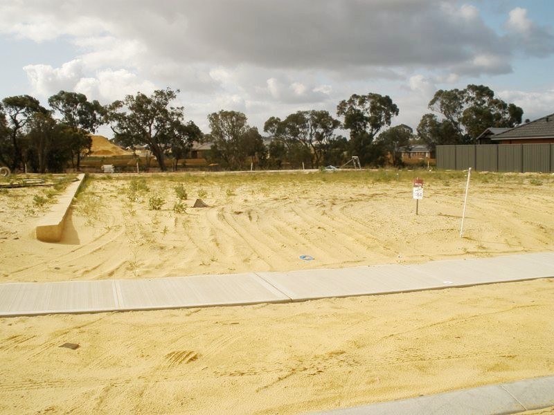 9 Ravensfield Road, Baldivis WA 6171