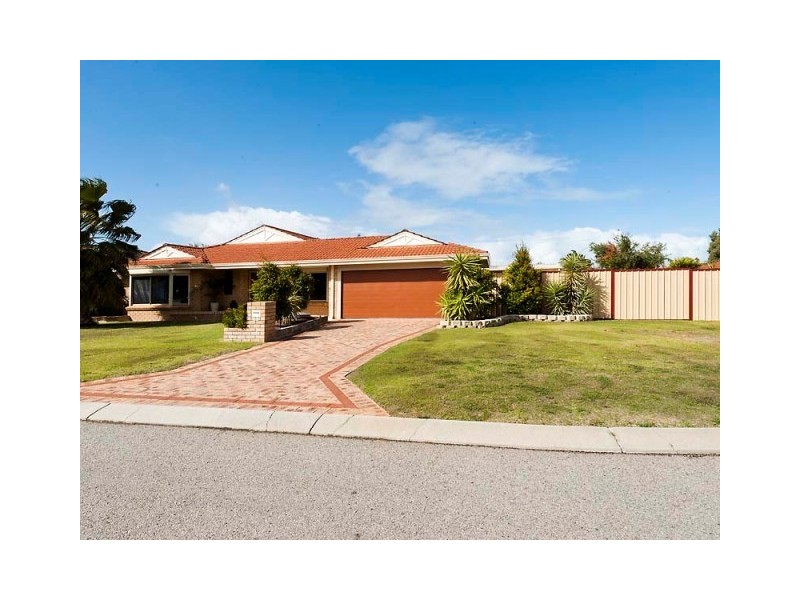 2 Dalaroo Court, Cooloongup WA 6168