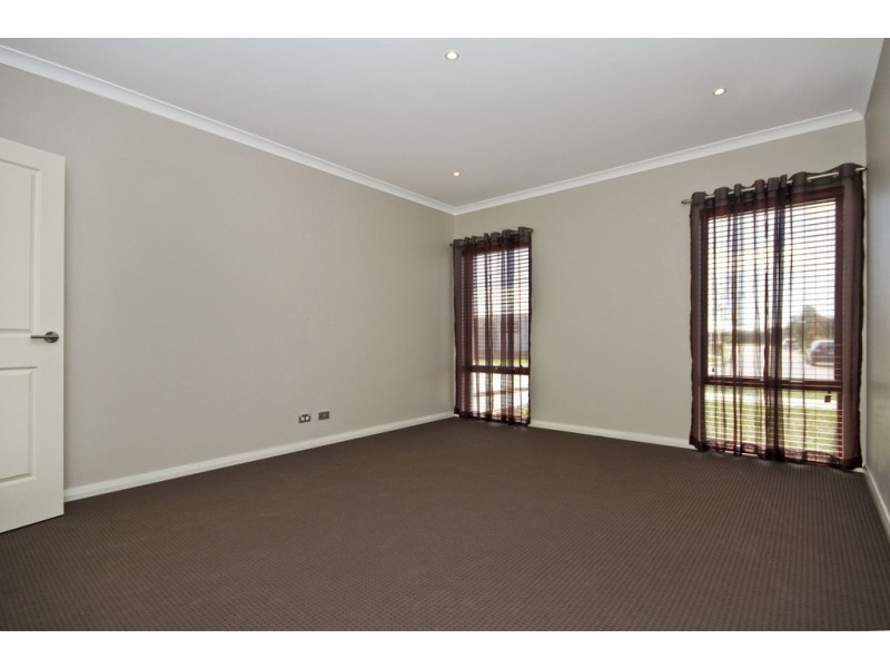 47 Whitehorse Drive, Harrisdale WA 6112