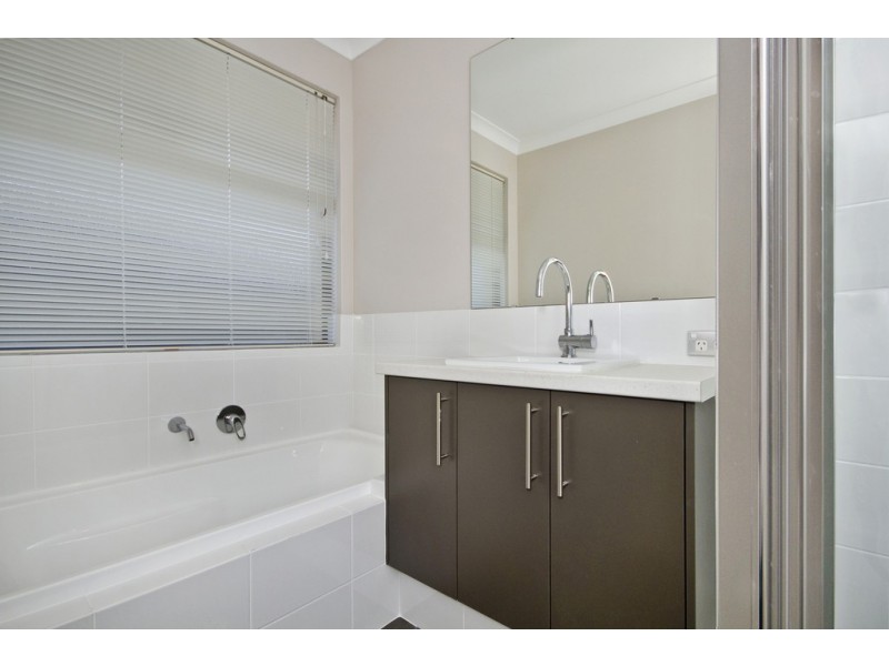 47 Whitehorse Drive, Harrisdale WA 6112