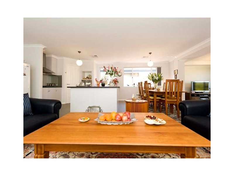 11 Berry Way, Bertram WA 6167