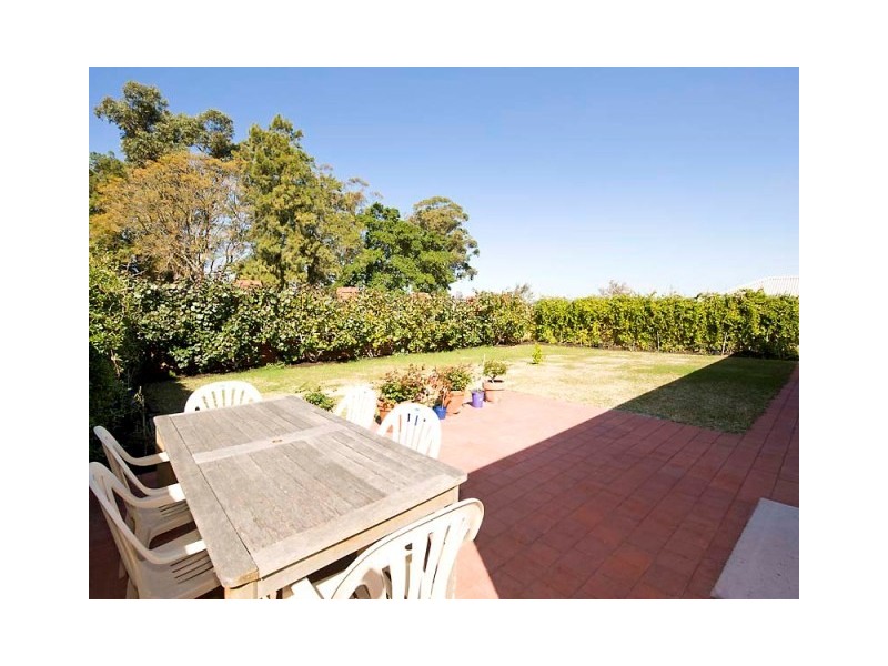 11 Berry Way, Bertram WA 6167