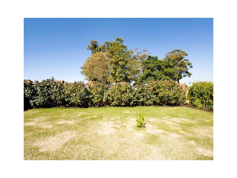 11 Berry Way, Bertram WA 6167