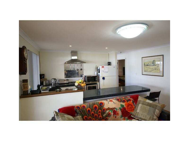 21 McNairn Crss, Leda WA 6170