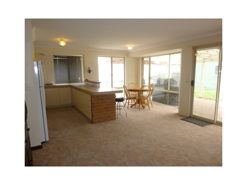 2 Cobia Rise, Warnbro WA 6169