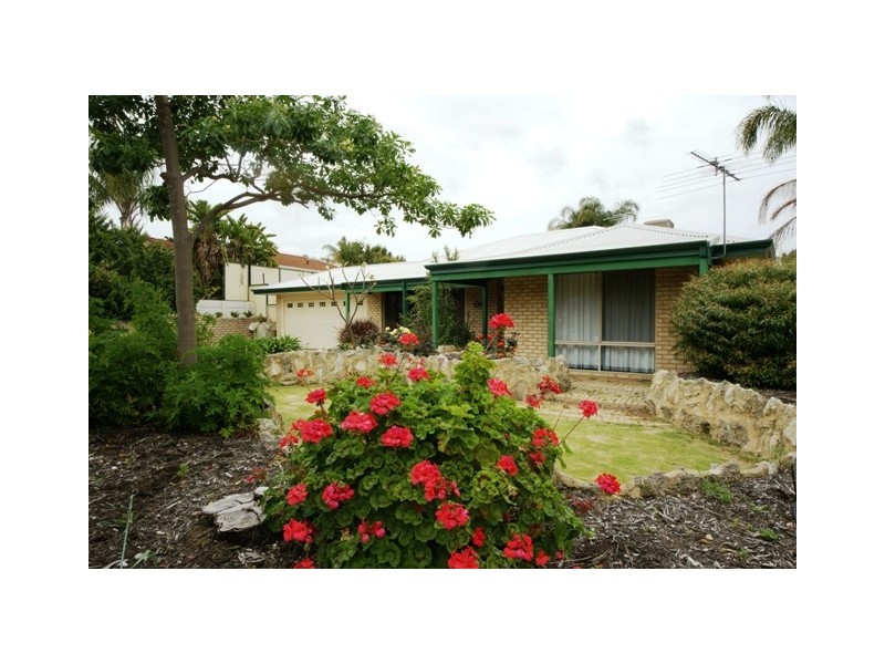 28 Sloan Drive, Leda WA 6170