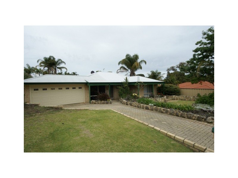 28 Sloan Drive, Leda WA 6170