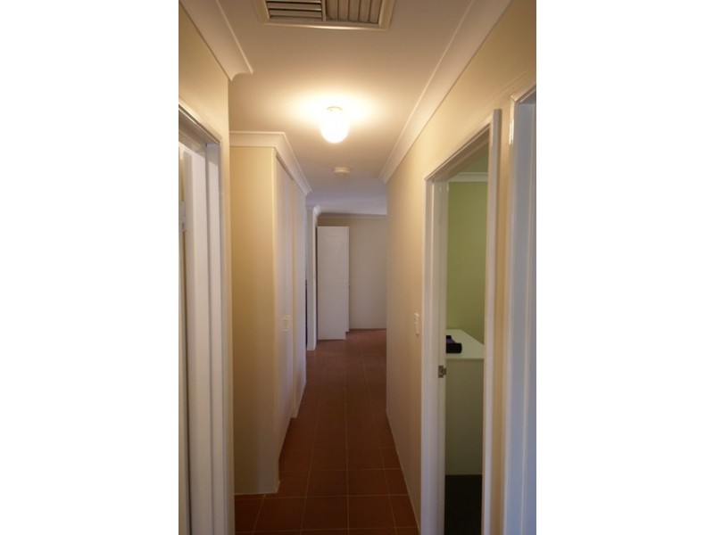 28 Sloan Drive, Leda WA 6170