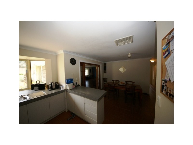 28 Sloan Drive, Leda WA 6170