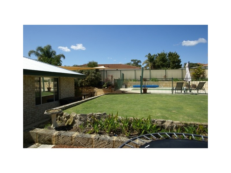 28 Sloan Drive, Leda WA 6170