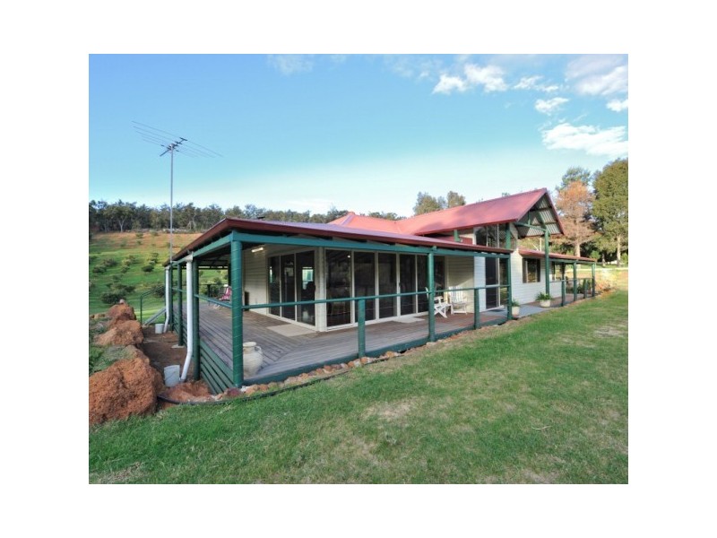 64 Canns Road, Bedfordale WA 6112