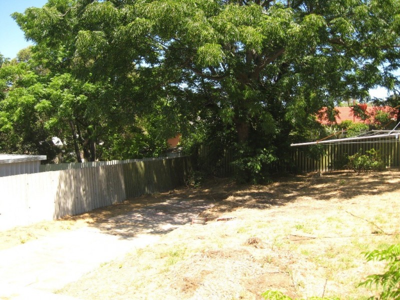 50 Peake Way, Medina WA 6167