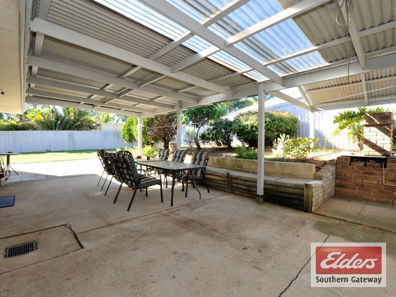 19 Bournan Heights, Parmelia WA 6167