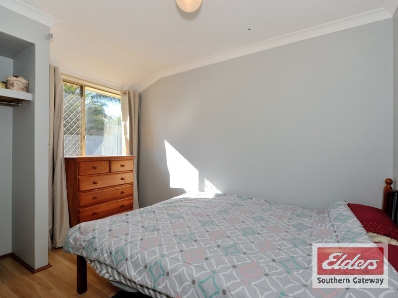 19 Bournan Heights, Parmelia WA 6167