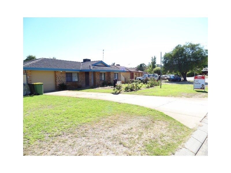 36 Simmons Loop, Parmelia WA 6167