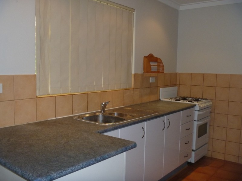 12 Sulphur Road, Parmelia WA 6167